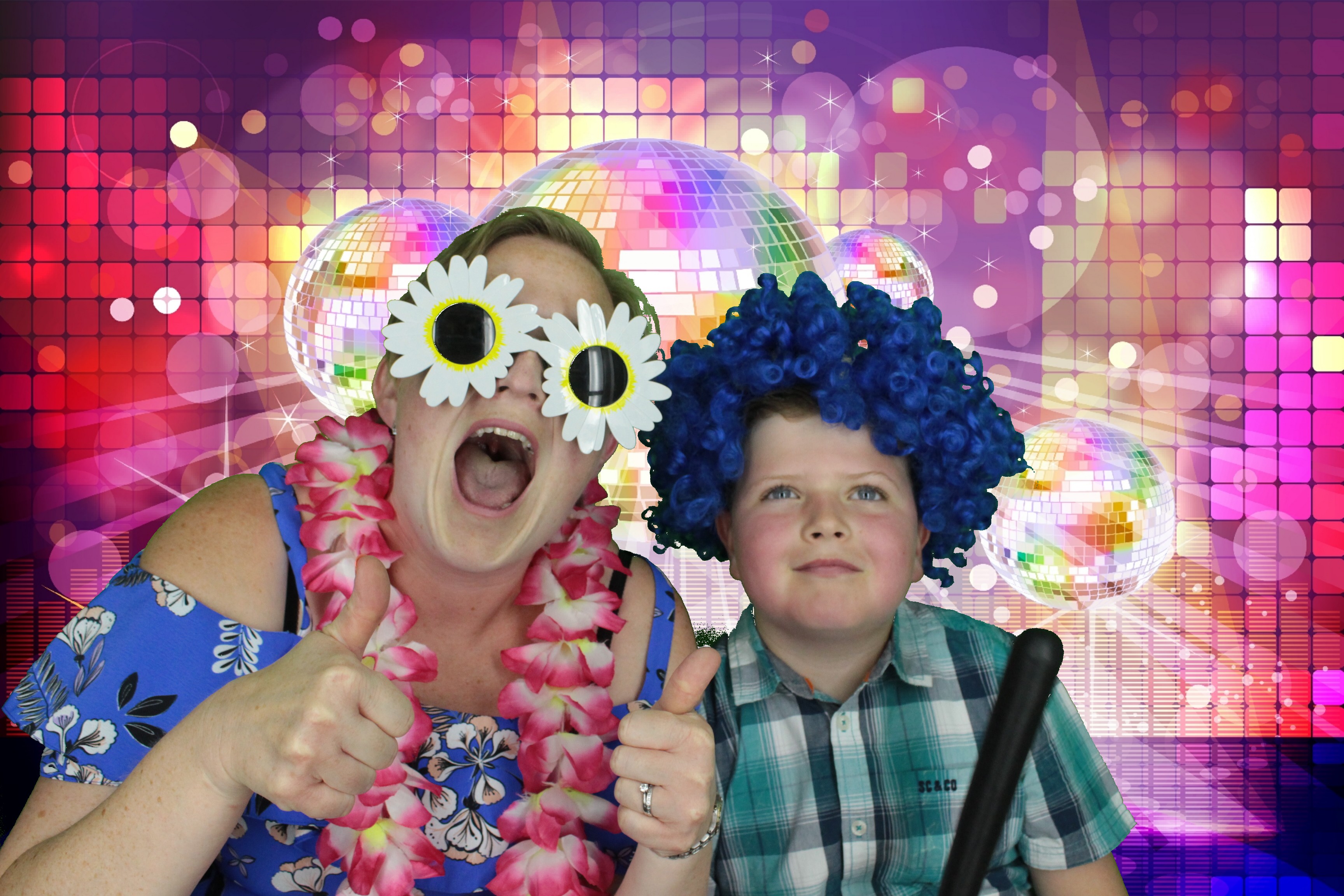 Rachel's 50th Birthday | View more photos from the event at gallery.myphotoboothexperience.co.uk/u/MyPhotoBoothExperienceLtd/Rachels-50th-Birthday